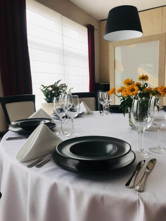 Restauracja 32 Motel Gryfice Dış mekan fotoğraf